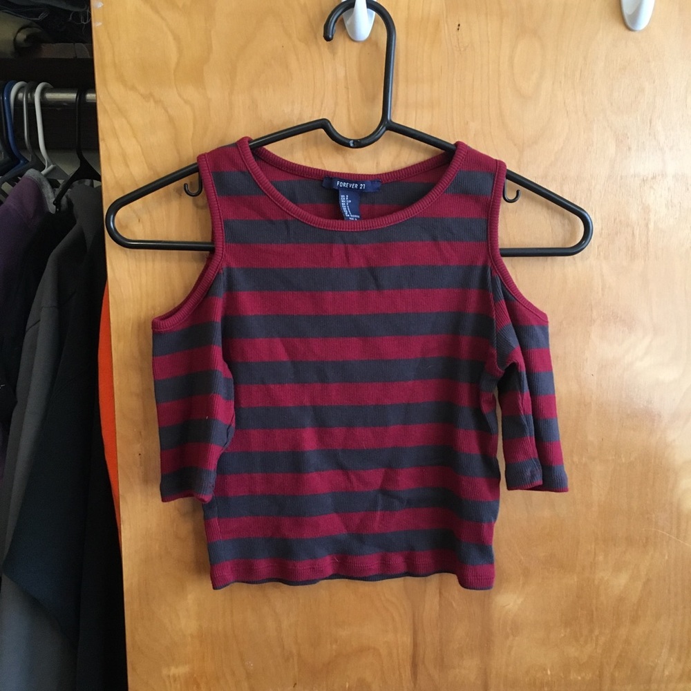 Striped cold shoulder crop top